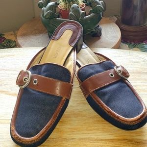 Ladies size 7 slip on shoes